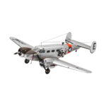 Сглобяем модел beechcraft model 18 131 части, Revell – снимка 10 от 12