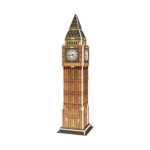 3D пъзел Биг Бен, Revell: сглобен модел на часовниковата кула в златисто-кафяво с бели циферблати и тъмнозелен заострен покрив върху кафява основа.