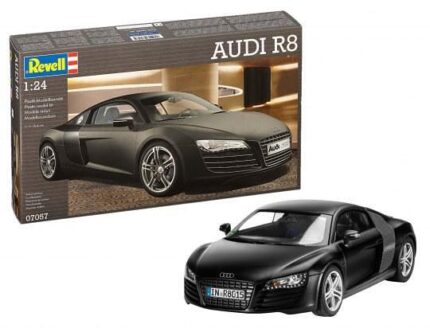 Сглобяем модел Audi R8, Revell