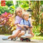 Балансираща количка с LED светлини бяла, Hape - Image 2