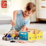 Дървен конструктор с инструменти в кутия 83 части, Hape