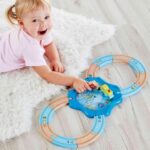 Дървен железопътен комплект подводно влакче, 15 части, Hape - Image 3