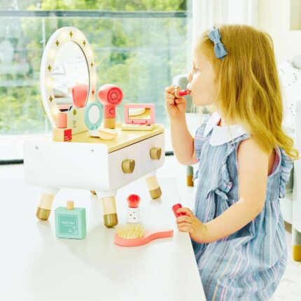 Детска тоалетка за гримиране 14 части, Hape