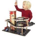 Дървена игра Триетажен паркинг, Hape - Image 2