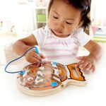 Дървена игра Риба, Hape - Image 3
