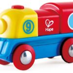 Дървена играчка Цветен локомотив, Hape