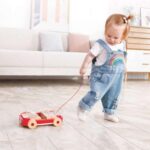 Дървено ремарке с кубчета, Hape - Image 6