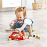 Дървено ремарке с кубчета, Hape - Image 7
