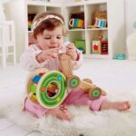 Дървена играчка за дърпане охлюв, Hape - Image 3