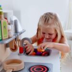 Детска дървена кухня бяла, Hape - Image 6