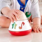 Дървена въртяща музикална кутия, Hape - Image 3