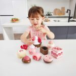 Дървен комплект Ягодов десерт 7 части, Hape - Image 2