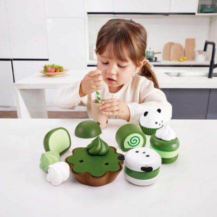 Дървен комплект Десерт от зелен чай 8 части, Hape