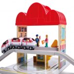 Детски дървен железопътен комплект 40 части, Hape - Image 5