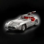 Подаръчен комплект Mercedes Benz 300 SLR, Revell - Image 3