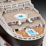 Сглобяем модел Queen Mary 2, Revell - Image 7