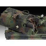 Сглобяем модел Panzerhaubitze 2000 130 части, Revell - Image 4