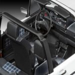 Подаръчен комплект 50 години VW Golf 1, Revell - Image 3