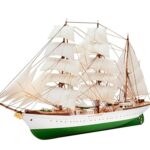 Сглобяем модел Gorch Fock 75 части, Revell