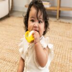 Силиконова бебешка гризалка Банан, Infantino - Image 3