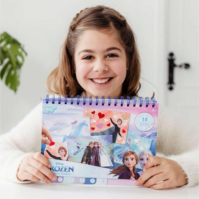 Книжка за оцветяване и стикери Frozen 2 в 1, Totum Книжка за оцветяване и стикери Frozen 2 в 1, Totum
