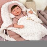 Усмихната кукла бебе Химена с чанта за носене, 45 см, Arias - Image 2