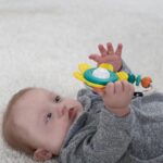 Въртяща бебешка дрънкалка и гризалка Жълта, Infantino - Image 2