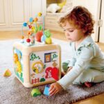 Занимателен куб Център с активности, 8 части, Hape - Image 3