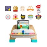 Бебешко пиано Hape Baby Einstein, дървено и сензорно, с цветни клавиши и нотна карта, над него логата на награди