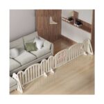 Оградата Feelkids отделя място за игра между дивана и стената в хола