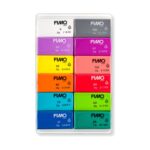 Блокчетата Fimo Soft Brilliant в опаковката: бяло, сиво, лилаво, циклама, жълто, оранжево, червено, синьо и зелено