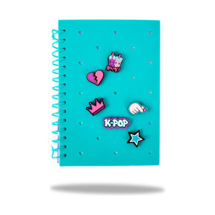 Тетрадка A5 CoolPack K-pop Bright със спирала и тюркоазена корица с апликации: сърце, корона, бъбъл чай и K-POP