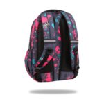 Гърбът на раницата CoolPack Basic Plus K-pop Dark с подплатени презрамки и светлоотразителни ленти