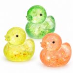 3 различни цвята скуиши патенца Jelly Sugar в зелен, жълт и оранжев цвят.