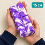 Лилаво-бял скуиши шоколад в две детски длани, с надпис 16 см.